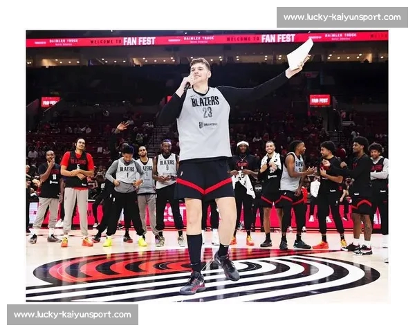 开拓者买断艾顿腾出空间!杨瀚森崛起,湖人签约状元中锋补强争冠短板